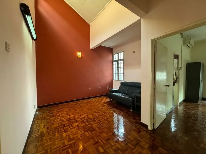 Usj 17, Subang Jaya — view 2 of 5 — for Rent