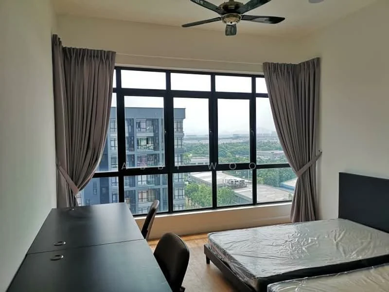 Utropolis Suites 2, Glenmarie — view 2 of 5 in Persiaran Kerjaya Persiaran Kerjaya Off Jalan Kontraktor U1/14 — for Rent