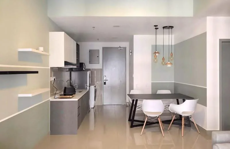 Kitchen features: white cabinetry, grey lower cabinets, stainless-steel sink, chrome pull-down faucet, built-in microwave, freestanding fridge, 4-burner gas hob, exhaust hood, open shelving, pendant lighting, dining table with black metal frame, 4 white dining chairs, cream painted walls, glossy tile flooring; style: modern.