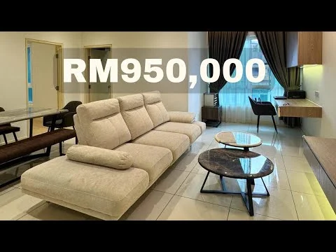 Living features: 3-seater fabric sofa in beige, 2 coffee tables with marble tops, floor-to-ceiling windows, curtains, wall-mounted desk, wood cabinetry, tile flooring, air conditioning unit; style: modern.
