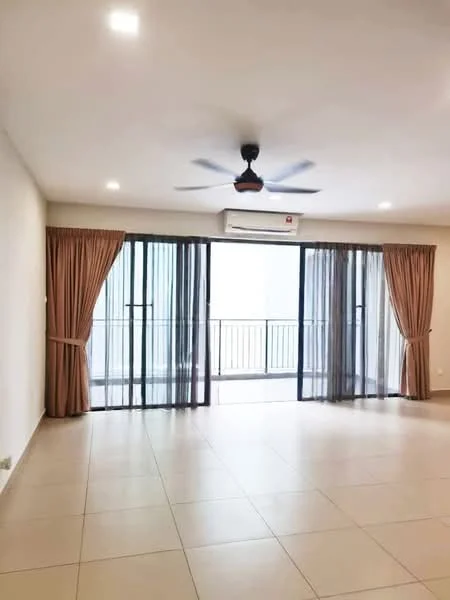 Living features: floor-to-ceiling sliding glass doors, blackout curtains, 5-blade ceiling fan with light, wall-mounted air conditioning unit, cream tiled flooring, neutral painted walls, recessed lighting, open layout; style: modern.