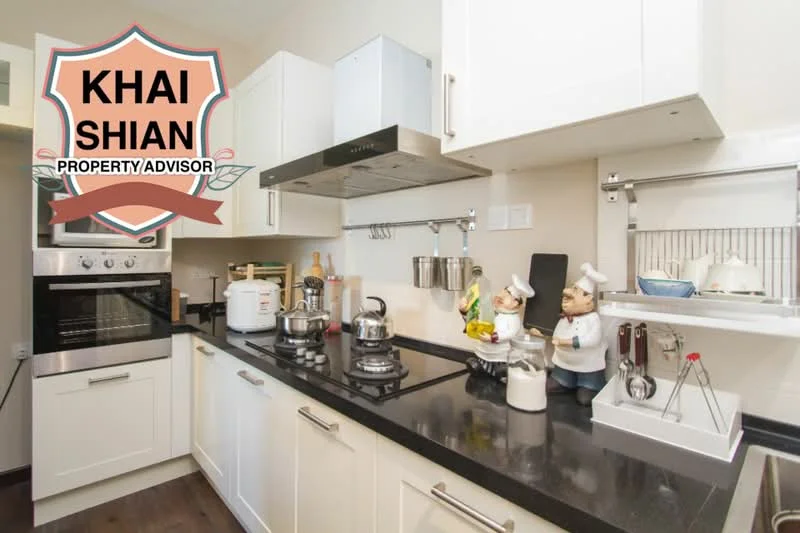 Kitchen features: white shaker cabinets, black granite countertop, stainless-steel built-in oven, stainless-steel gas hob, stainless-steel range hood, stainless-steel kettle, ceramic sink, chrome pull-down faucet, wall-mounted storage rack, decorative chef figurines, kitchen utensils, open shelving; style: modern.
