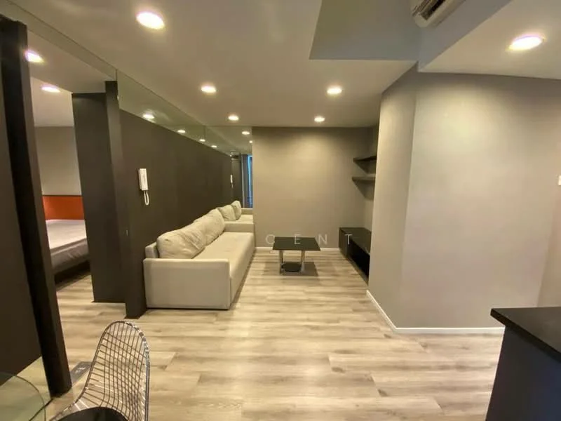 Living features: light grey painted walls, dark grey accent wall, laminate flooring, sofa in white fabric, glass coffee table, wall-mounted TV console, recessed LED downlights, air conditioning unit, open layout, floor-to-ceiling windows, decorative shelving unit; style: modern. Room features: laminate flooring, light grey painted walls, recessed LED downlights.