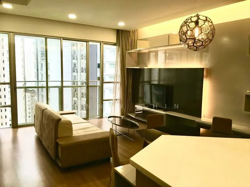Living features: 3-seater fabric sofa in beige, coffee table, wall-mounted TV, entertainment unit, floor-to-ceiling windows, curtains, wooden flooring, recessed downlights, decorative pendant light, open shelving, neutral wall colour, accent wall with dark finish; style: modern; view: city.