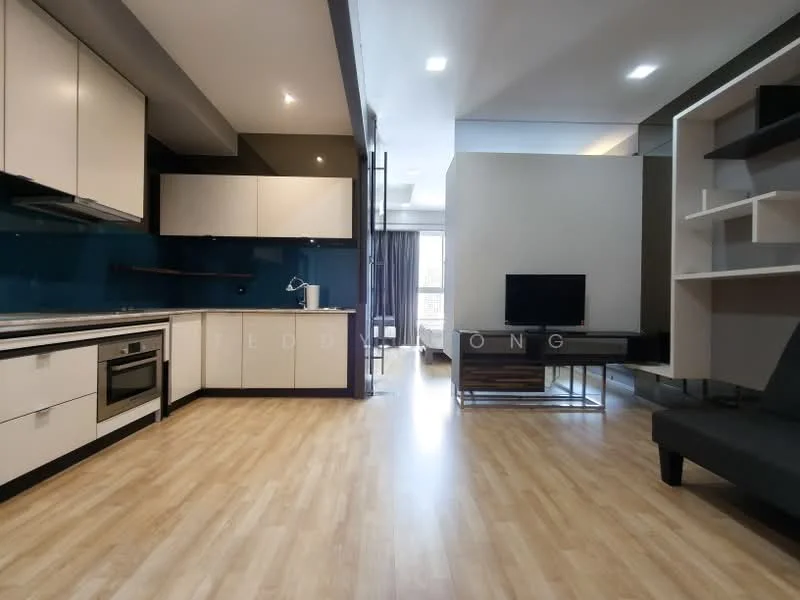 Kitchen features: white cabinetry, black countertop, stainless-steel built-in oven, stainless-steel range hood, 4-burner gas hob, blue glass backsplash, single-bowl stainless-steel sink, chrome pull-down faucet; style: modern. Living features: light wood laminate flooring, wall-mounted TV, black TV console, grey fabric sofa, large window with sheer curtains, open layout, recessed downlights; style: modern.