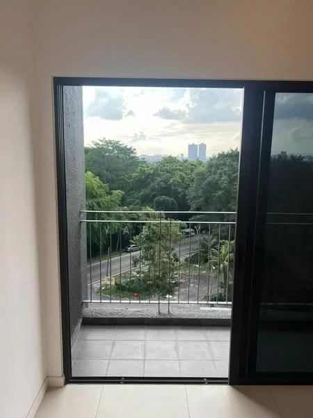 Room features: sliding glass door, balcony, floor-to-ceiling windows, grey tiled flooring, view of greenery, city skyline in background; view: garden.