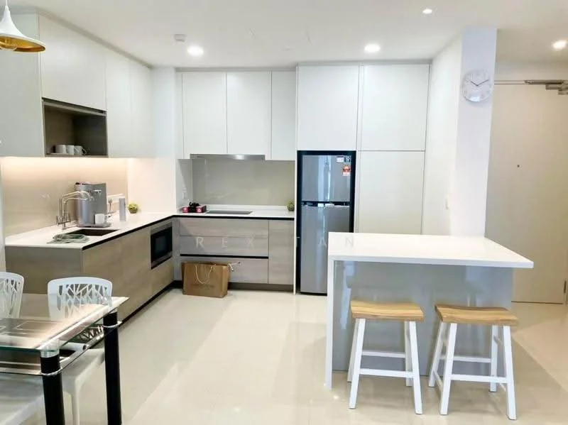 Kitchen features: white cabinetry, grey lower cabinets, stainless-steel fridge, built-in oven, 4-burner gas hob, single-bowl stainless-steel sink, chrome pull-down faucet, white quartz countertop, tile backsplash, pendant light, breakfast bar with two stools, open shelving, floor-to-ceiling cabinets, recessed downlights; style: modern.