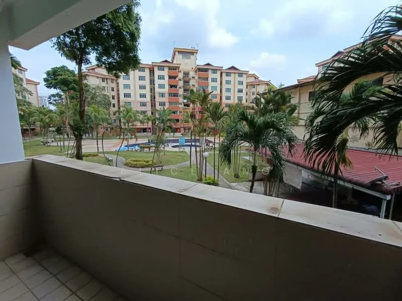 Room view: garden.
