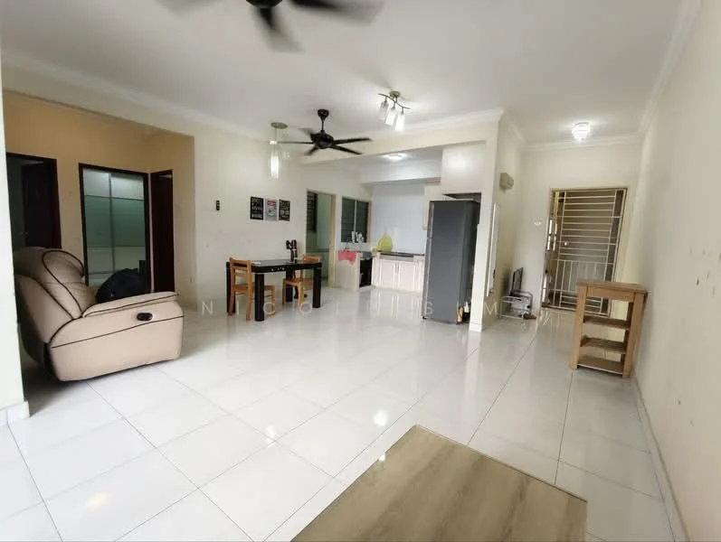 Villa Pavilion, Taman Bukit Serdang, Seri Kembangan — view 1 of 5 in Taman Bukit Serdang — for Rent