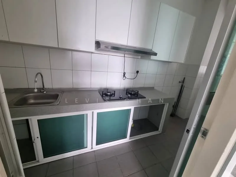 Kitchen features: single-bowl stainless-steel sink, granite countertop, two-burner gas hob, stainless-steel range hood, white cabinetry, green glass cabinet doors, grey tiled flooring, white tiled walls; style: modern.
