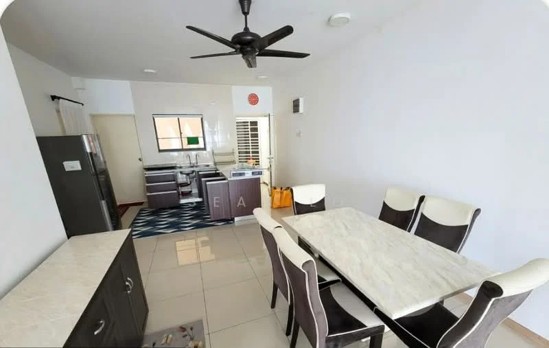 Vista Alam Serviced Apartment, Shah Alam — view 2 of 5 in Vista Alam Serviced Apartment — for Rent