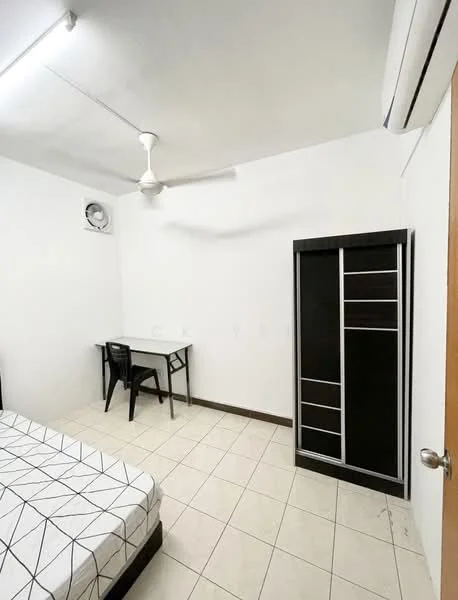 Bedroom features: white painted walls, tile flooring, 5-blade ceiling fan, wall-mounted air conditioning unit, queen-size bed with geometric patterned bedding, black wardrobe with sliding doors, study desk with chair; style: minimalist.