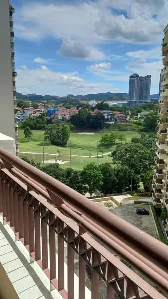 Room view: garden.