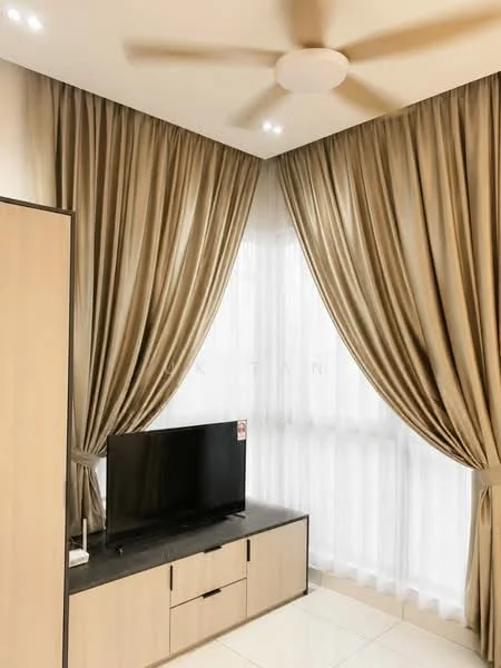 Living features: beige curtains, floor-to-ceiling windows, white sheer curtains, light-colored TV console, black TV stand, wall-mounted TV, 5-blade ceiling fan with light, recessed downlights, glossy tile flooring; style: modern.