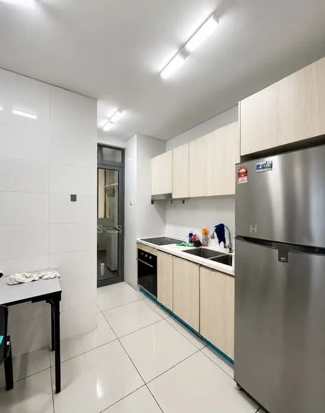 Kitchen features: light wood cabinetry, white tiled walls, grey ceramic tile flooring, stainless-steel fridge, built-in oven, 4-burner gas hob, single-bowl stainless-steel sink, chrome pull-down faucet, countertop with blue edging, window with frosted glass, recessed LED downlights; style: modern.