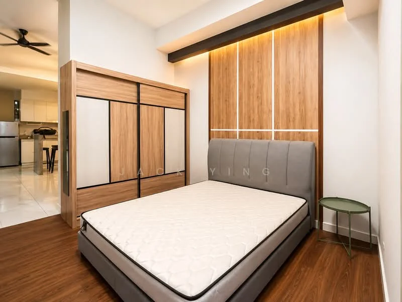 Bedroom features: queen-size bed, upholstered headboard, built-in wardrobe with sliding doors, wood panel accent wall, recessed lighting, ceiling fan, laminate flooring, green side table; style: modern.