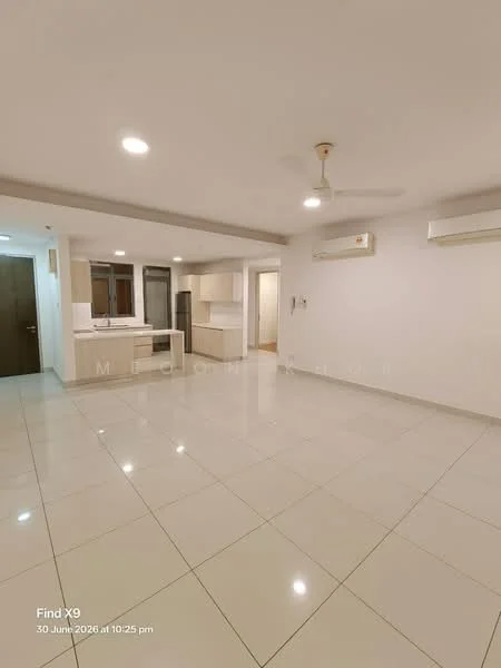 Living features: white painted walls, glossy ceramic tile flooring, ceiling fan, 2 wall-mounted split AC units, large windows, open layout, neutral color scheme, recessed lighting; style: modern. Kitchen features: white cabinetry, countertop, kitchen island, open-plan layout, stainless-steel sink, built-in appliances; style: modern.
