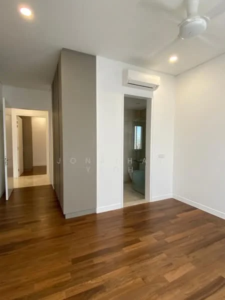 Room features: wooden flooring, white painted walls, ceiling fan, wall-mounted split AC, doorway leading to bathroom, doorway leading to hallway, natural light from window, recessed lighting; style: modern.