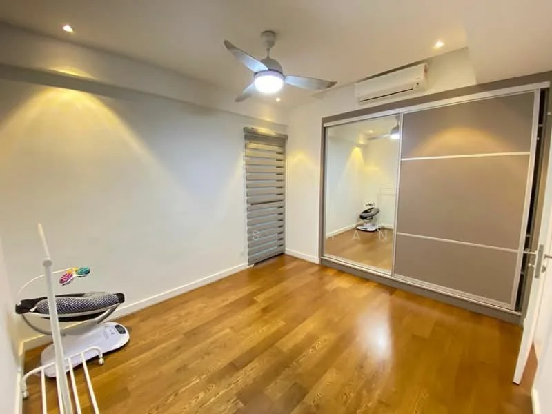 Room features: wooden flooring, white painted walls, 5-blade ceiling fan with light, recessed downlights, sliding mirror wardrobe, air conditioning unit, roller blinds, decorative wall paneling; style: modern.