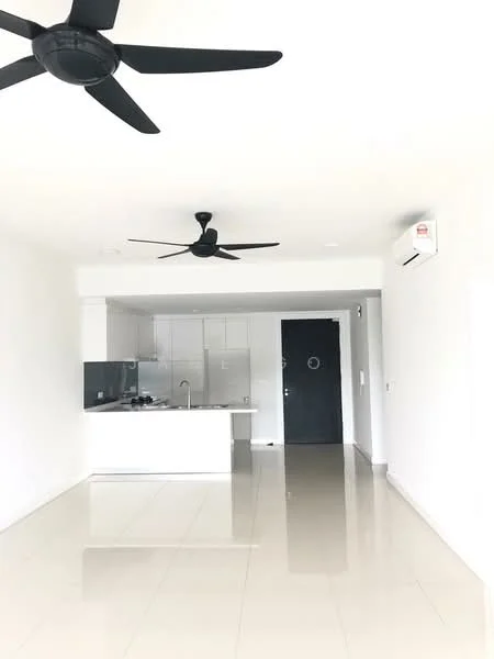 Living features: white painted walls, glossy tile flooring, 2 ceiling fans, wall-mounted split AC, open-plan layout, kitchen area visible, black door, recessed lighting; style: modern.