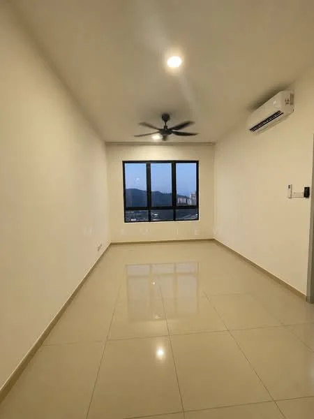 Room features: white painted walls, glossy ceramic tile flooring, 5-blade ceiling fan with light, 1 wall-mounted split AC, floor-to-ceiling windows, city view; style: modern; view: city.