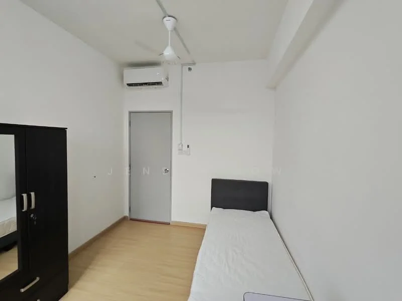 Bedroom features: single bed, wooden flooring, white painted walls, 5-blade ceiling fan, wall-mounted split AC, built-in wardrobe with mirror, door to hallway; style: minimalist.