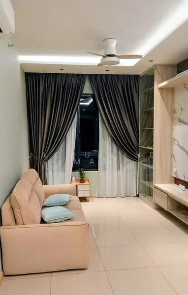 Living features: 3-seater fabric sofa in beige, 2 decorative pillows in light blue, floor-to-ceiling windows, sheer curtains, blackout curtains, wall-mounted TV console, light wood cabinetry, recessed LED downlights, ceiling fan, glossy tile flooring, decorative wall with marble pattern, small side table; style: modern.