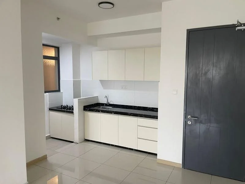 Kitchen features: white cabinetry, black granite countertop, stainless-steel sink, chrome faucet, 4-burner gas hob, white tiled backsplash, ceramic tile flooring, window for natural light, recessed ceiling lights; style: modern.