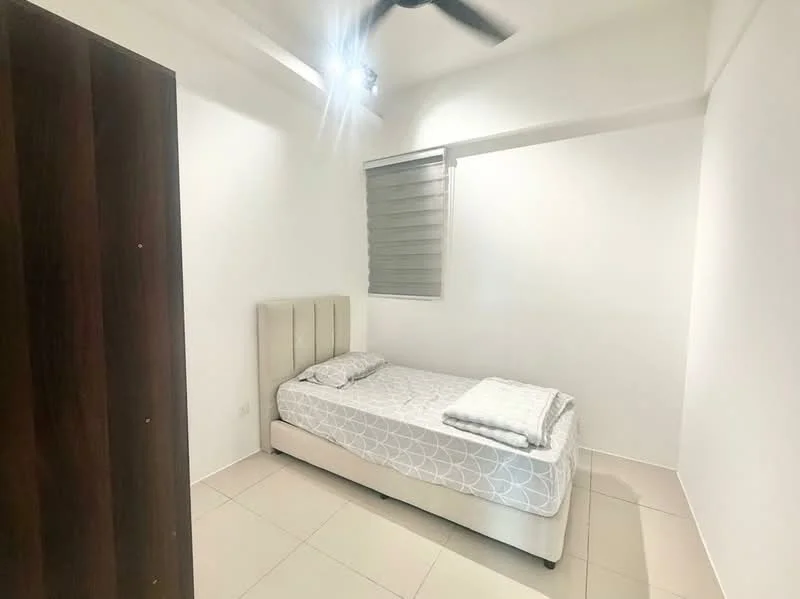 Bedroom features: single bed, upholstered headboard, bedding with geometric pattern, white painted walls, tile flooring, window with horizontal blinds, ceiling fan, built-in wardrobe with dark wood finish; style: modern.
