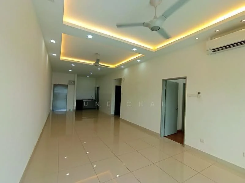 Living features: white painted walls, polished ceramic tile flooring, tray ceiling with recessed lighting, 5-blade ceiling fan with light, wall-mounted split AC, open layout, large windows, doorway leading to kitchen, doorway leading to hallway; style: modern.
