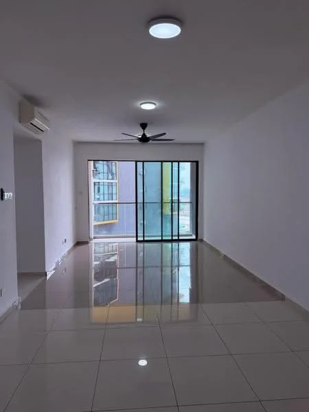 Living features: white painted walls, glossy ceramic tile flooring, 5-blade ceiling fan with light, floor-to-ceiling sliding glass door, natural light from large window, air conditioning unit on wall, neutral color palette, open layout; style: modern; view: city.