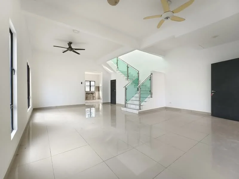 Living features: white painted walls, polished ceramic tile flooring, 5-blade ceiling fan with light, 3-blade ceiling fan, glass staircase, large windows, open layout, natural light, neutral color scheme; style: modern.