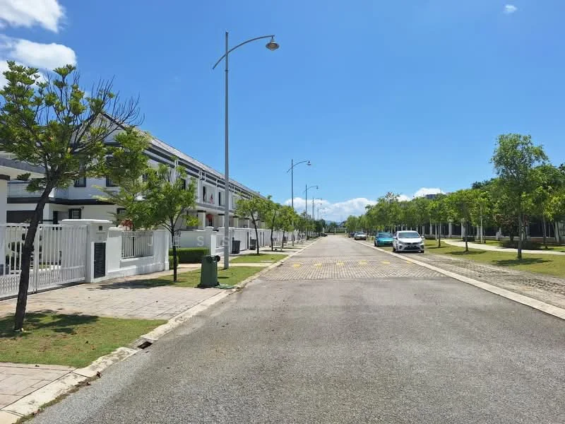 Exterior type: linked terrace house; features: white painted facade, manicured lawn, mature trees, paved walkway, street lighting, two-storey buildings, clear blue sky, open road, parking spaces, surrounded by greenery; style: modern.