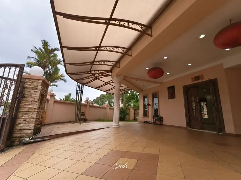 Exterior type: detached bungalow; features: covered porch with awning, stone cladding on walls, tiled flooring in beige and brown, decorative lanterns, palm trees in landscaping, gated entrance, open space, column supports, outdoor lighting; style: modern.