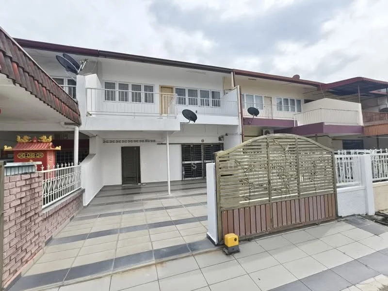 Exterior type: linked terrace house; features: two-storey building, grey tiled flooring, white painted facade, balconies on upper floor, metal railings on balconies, satellite dishes on roof, manicured front garden, fenced front yard, covered porch area, main entrance door, sliding gate; style: modern.