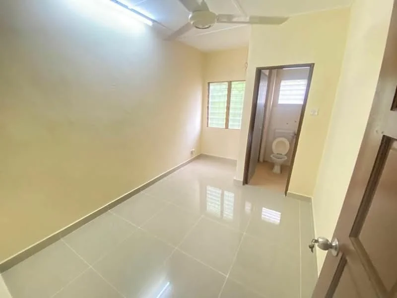 Room features: cream painted walls, glossy ceramic tile flooring, ceiling fan, window with blinds, door leading to bathroom, natural light from window.