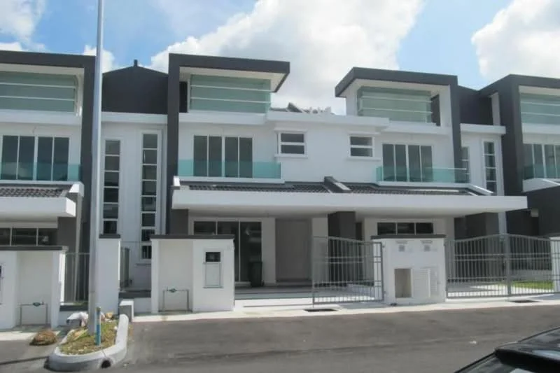 Exterior type: linked terrace house; features: white painted facade, black accent panels, glass balcony railings, flat roof, two-storey structure, manicured landscaping, paved driveway, gated entry, large windows, modern architectural design; style: modern.