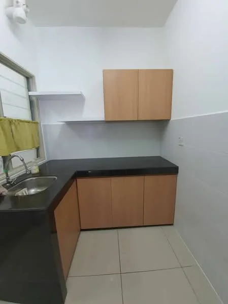 Kitchen features: single-bowl stainless-steel sink, chrome pull-down faucet, black granite countertop, light wood cabinetry, upper cabinets, lower cabinets, white tiled walls, grey floor tiles; style: modern.