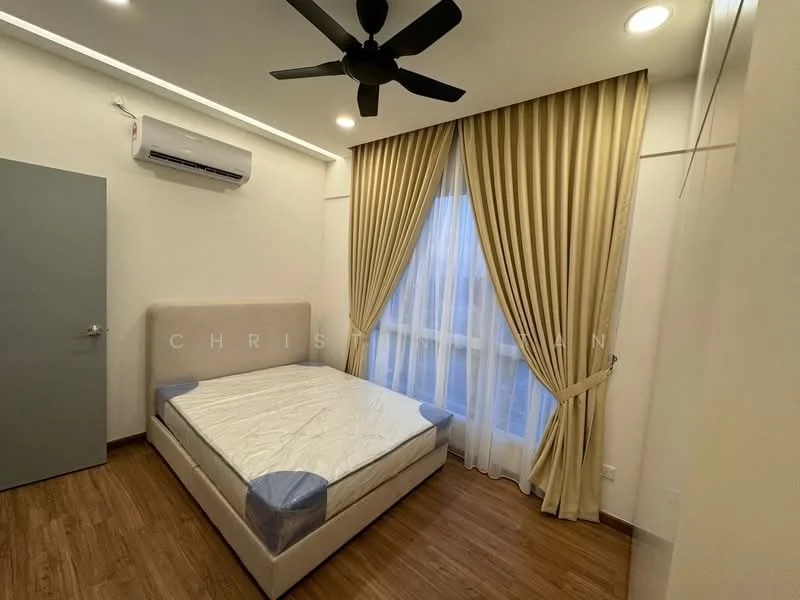 Bedroom features: queen-size bed, upholstered headboard, floor-to-ceiling window, sheer curtains, 5-blade ceiling fan, wall-mounted split AC, wooden flooring, decorative wall lighting; style: modern.