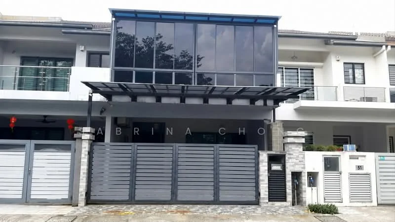 Exterior type: linked terrace house; features: glass curtain wall, grey painted facade, metal awning, sliding gate, brick pillars, paved driveway, front garden area, multiple storeys, balcony on upper floor; style: modern.