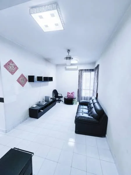 Living features: black leather sofa, coffee table, TV console, wall-mounted TV, ceiling fan with light, white painted walls, white tiled flooring, curtains on windows, decorative wall art, recessed ceiling lights; style: modern.