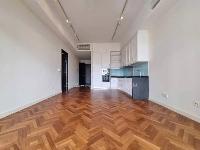 Living features: parquet wood flooring, white painted walls, recessed downlights, open kitchen layout, kitchen cabinetry with white finish, black countertop, built-in oven, stainless-steel fridge, kitchen backsplash in light color, large windows for natural light; style: modern.