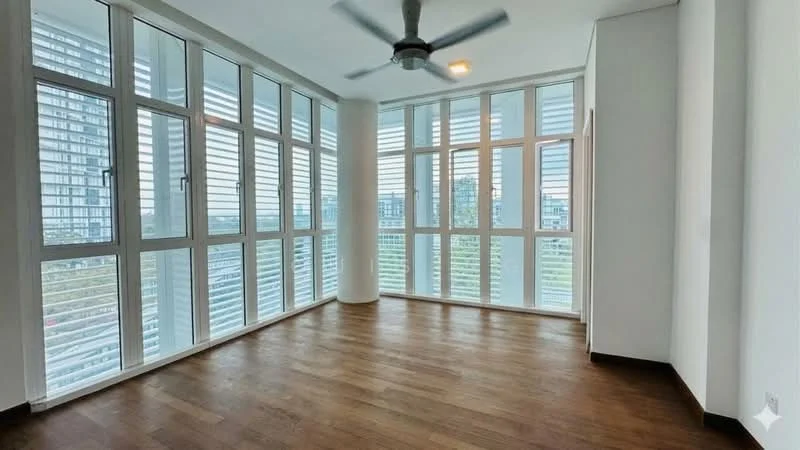 Room features: large floor-to-ceiling windows, white walls, wooden flooring, 5-blade ceiling fan, roller blinds, open layout, natural light, city view; style: modern; view: city.