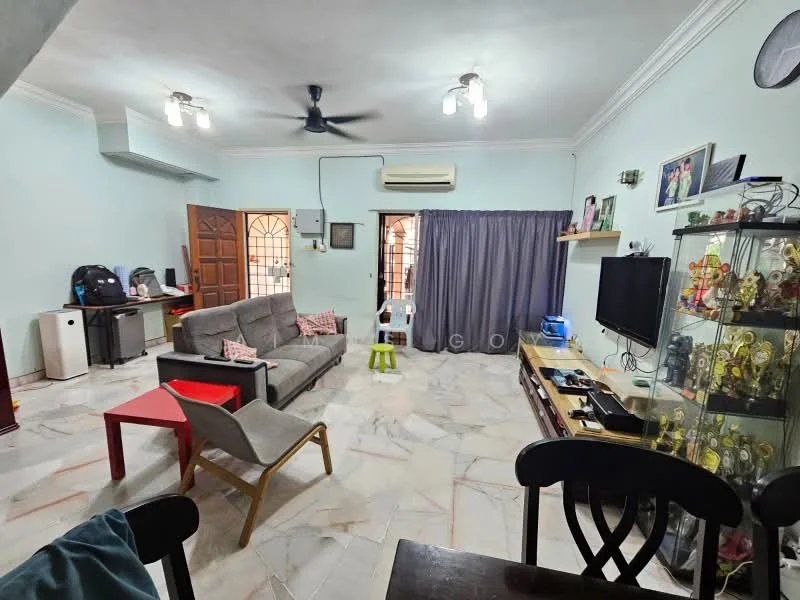 Living features: grey fabric sofa, red coffee table, black dining table, TV console, wall-mounted TV, glass display cabinet, marble flooring, ceiling fan with light, air conditioning unit, curtains, decorative items on shelves, windows with wooden frames; style: modern.
