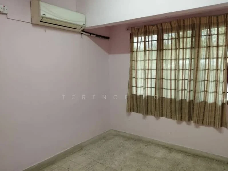 Room features: pink painted walls, floor-to-ceiling windows, sheer curtains, 1 wall-mounted split AC, tile flooring, corner room, natural light from windows.