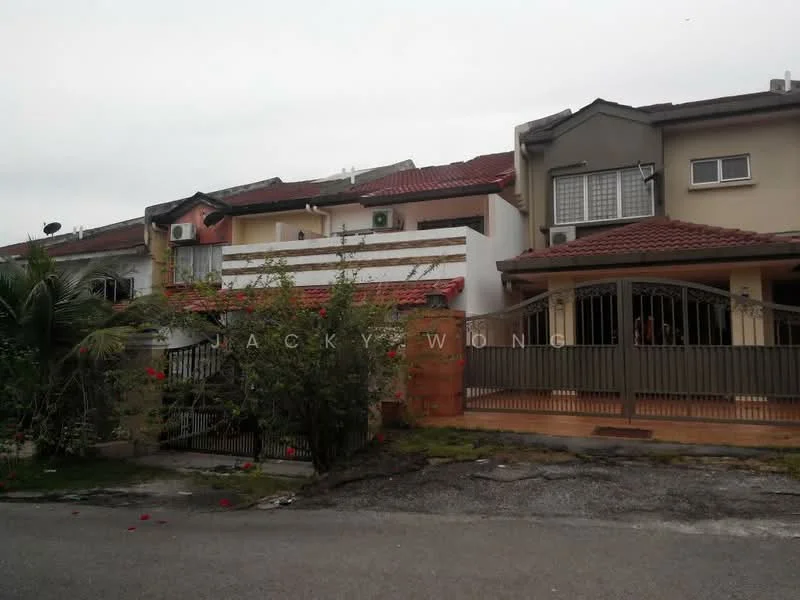 Exterior type: linked terrace house; features: red tiled roof, cream painted facade, white fence, manicured lawn, paved driveway, air conditioning units visible, two-storey structure, front porch, landscaped garden, gated entry; style: modern.