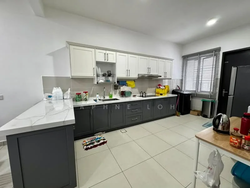 Kitchen features: white shaker cabinets, grey lower cabinets, marble countertop, single-bowl stainless-steel sink, chrome pull-down faucet, built-in oven, freestanding range oven, microwave, kettle, toaster, tile backsplash, recessed downlights, window with blinds, ceramic tile flooring; style: modern.