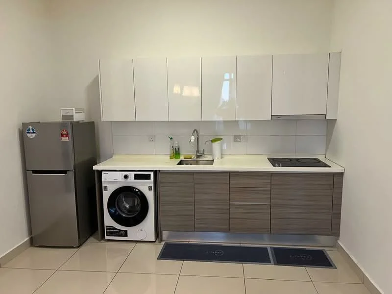 Kitchen features: white upper cabinets, wooden lower cabinets, stainless-steel fridge, front-load washing machine, single-bowl stainless-steel sink, chrome pull-down faucet, ceramic tile backsplash, electric cooktop, polished ceramic tile flooring, LED ceiling lights; style: modern.