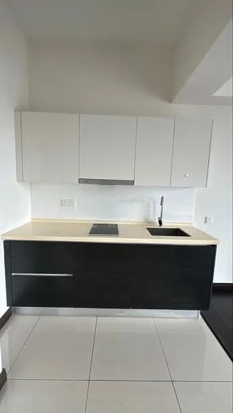 Kitchen features: white upper cabinets, black lower cabinets, light-colored countertop, single-bowl stainless-steel sink, chrome pull-down faucet, built-in cooktop, white tiled backsplash, large format tile flooring, recessed lighting; style: modern.