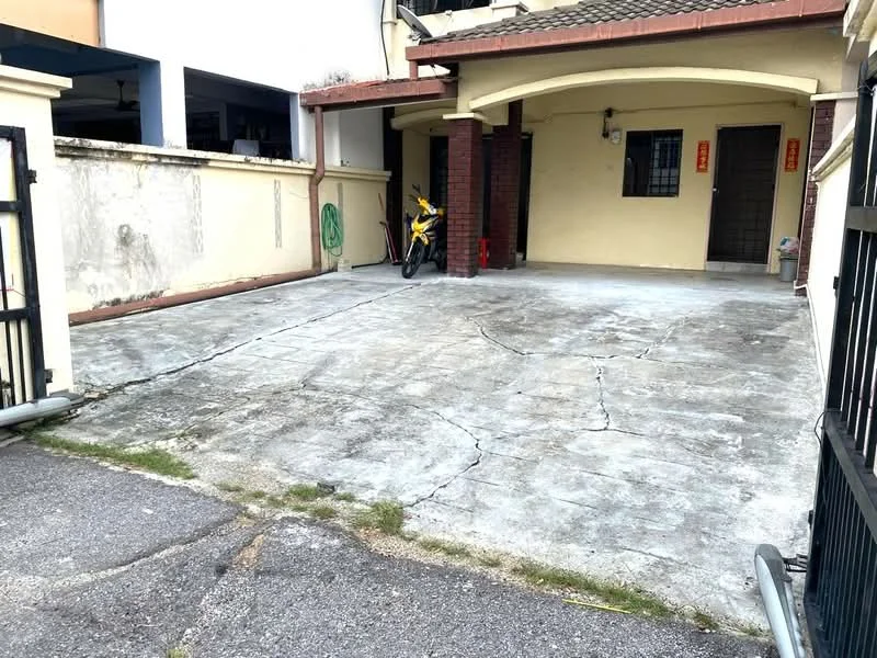 Exterior type: linked terrace house; features: concrete driveway, covered car porch, brick columns, yellow motorcycle, exposed aggregate flooring, single-storey, surrounded by walls, main entrance door, window with security bars; style: modern.